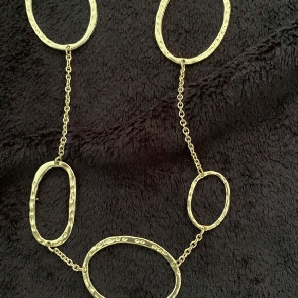 Silver ovals statement necklace - Picture 5 of 6